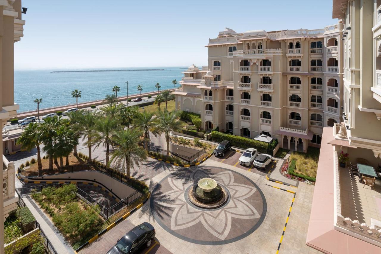 Royal Club By Rvhr, Grandeur Residence Crescent Palm Jumeirah Dubái Exterior foto